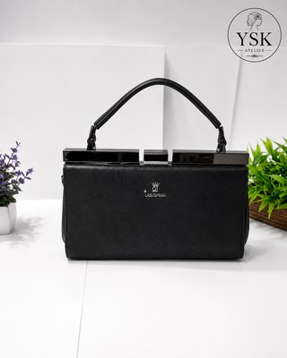 ROYAL BLOOM CLUTCH