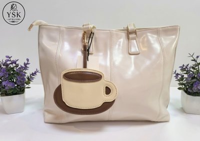 IVORY CHARM CARYYLLL