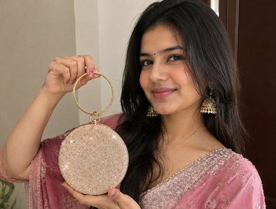 STELLAR SHINE CLUTCH