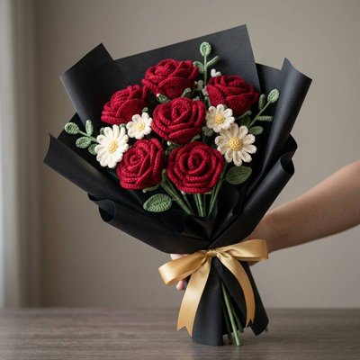 Crochet Flower Bouquet - Red Roses and White Daisies