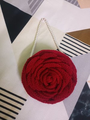 Crocheted Rose Handbag with Pearl Chain