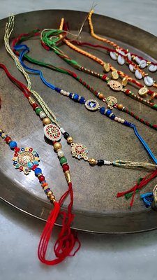 Decorative Rakhi Set