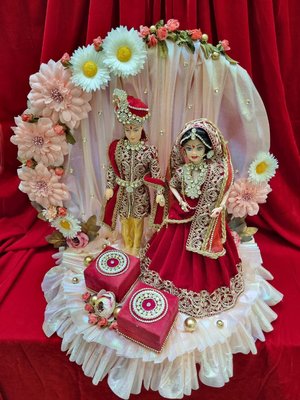 Indian Wedding Couple Doll Showpiece