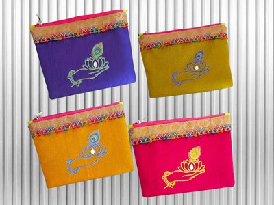 Ethnic Printed Clutch Bag