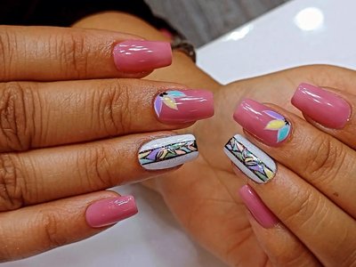 Temporary Nail Extensions